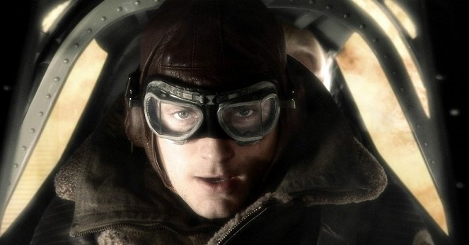 Sky Kapitan i świat jutra - Z filmu - Jude Law