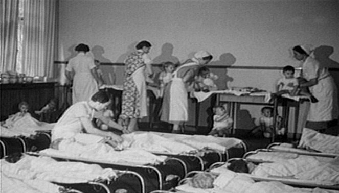Les Pouponnières du IIIe Reich - Kuvat elokuvasta