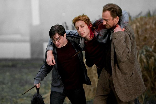 Harry Potter und die Heiligtümer des Todes (Teil 1) - Filmfotos - Daniel Radcliffe, Oliver Phelps, David Thewlis