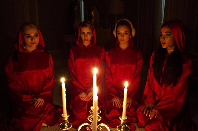 Scream Queens - Season 1 - Pilot - Photos - Abigail Breslin, Emma Roberts, Billie Lourd, Ariana Grande
