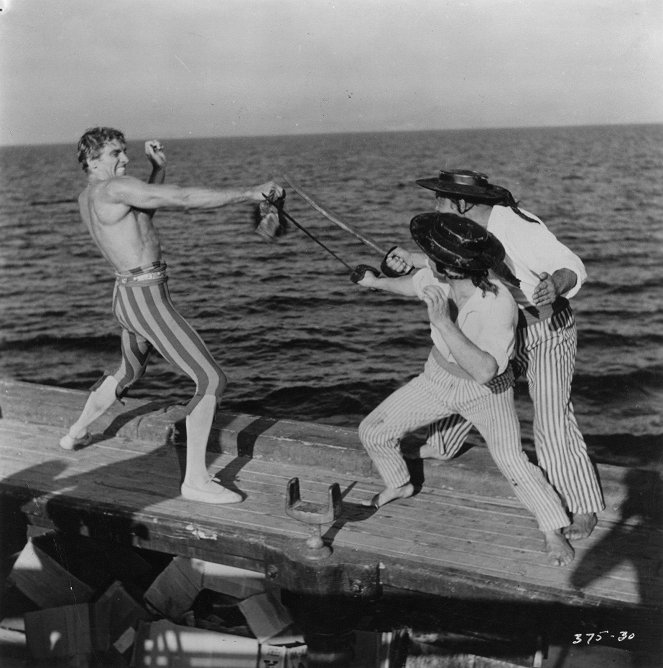 Karmiininpunainen merirosvo - Kuvat elokuvasta - Burt Lancaster