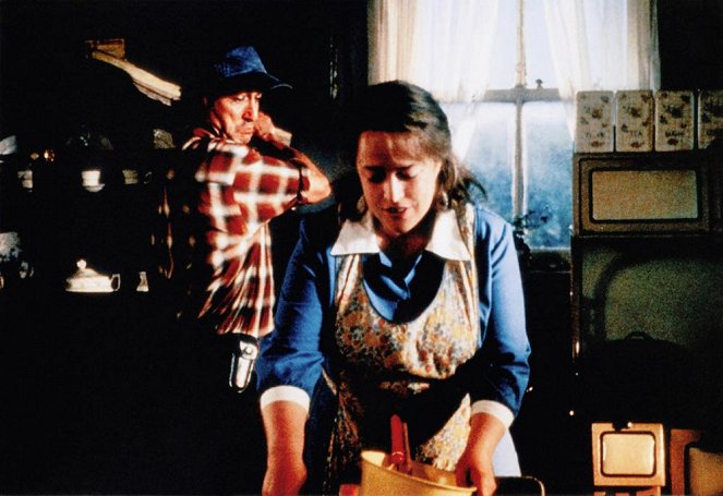 Dolores Claiborne - Photos - David Strathairn, Kathy Bates