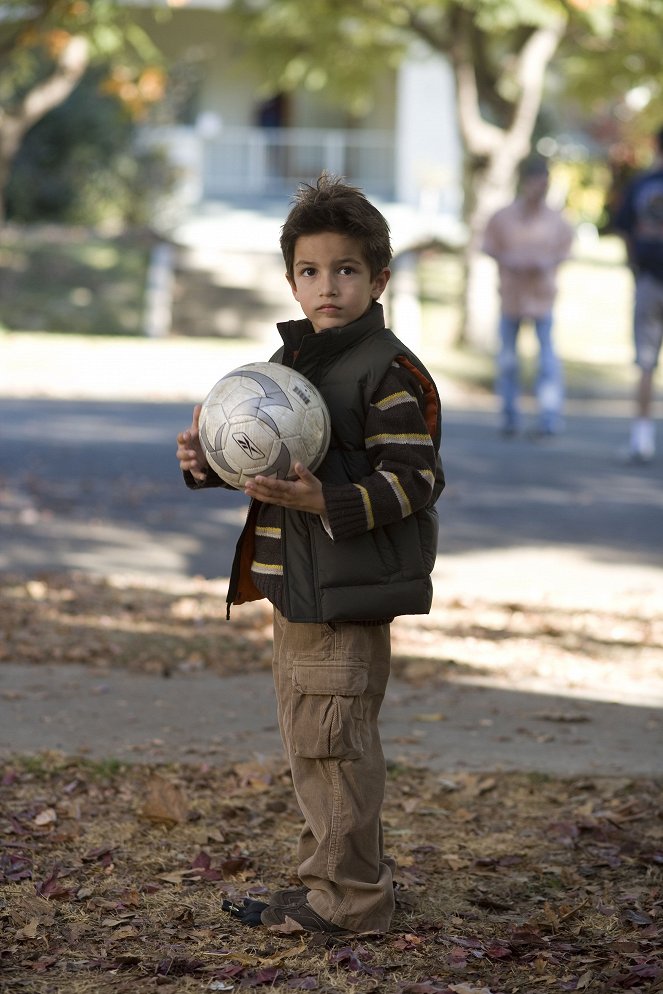 Kiadatás - Filmfotók - Aramis Knight