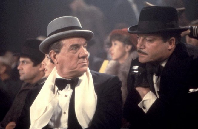 A nagy balhé 2 - Filmfotók - Karl Malden, Oliver Reed