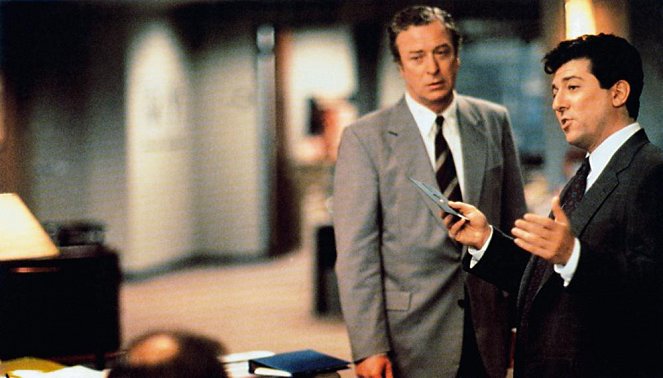 A Shock to the System - Z filmu - Michael Caine, Peter Riegert