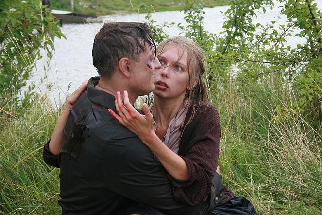 V ijuně 41-go - Do filme - Sergei Bezrukov, Magdalena Górska