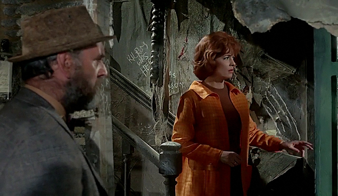 Quatermass and the Pit - Filmfotók - Andrew Keir, Barbara Shelley