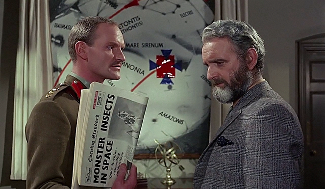 Quatermass and the Pit - Z filmu - Julian Glover, Andrew Keir