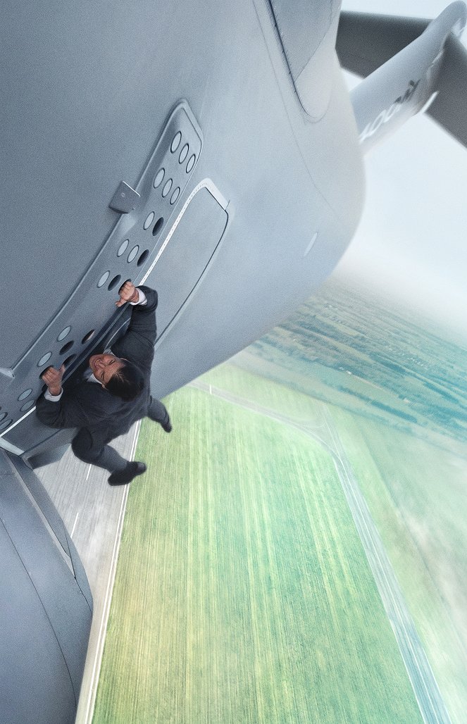 Mission: Impossible - Rogue Nation - Promo - Tom Cruise