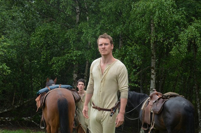 Slow West - Z filmu - Kodi Smit-McPhee, Michael Fassbender