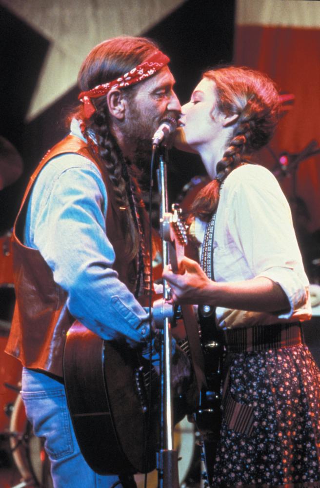 Show Bus - Film - Willie Nelson, Amy Irving