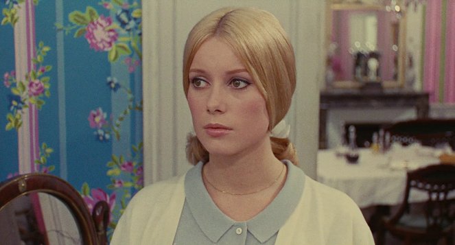 Les Parapluies de Cherbourg - Film - Catherine Deneuve