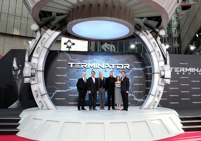 Terminátor Genisys - Z akcií - J.K. Simmons, Arnold Schwarzenegger, Alan Taylor, Jai Courtney, Emilia Clarke, Jason Clarke