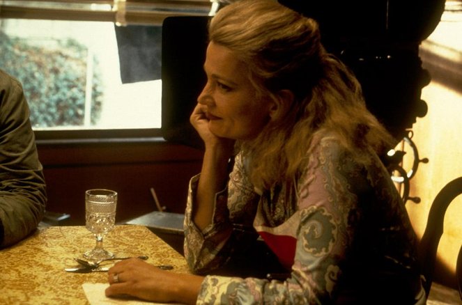 A Woman Under the Influence - Photos - Gena Rowlands