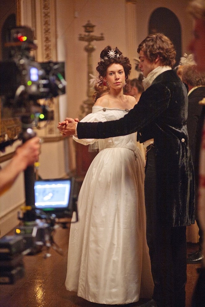 Great Expectations - Making of - Vanessa Kirby, Douglas Booth
