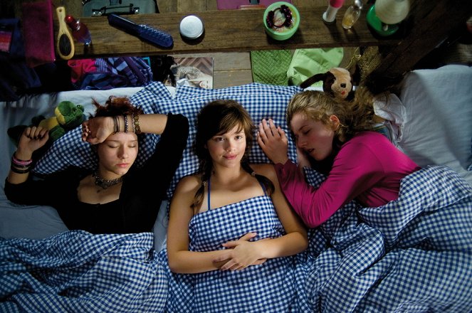 Freche Mädchen 2 - Filmfotos - Selina Shirin Müller, Emilia Schüle, Henriette Nagel