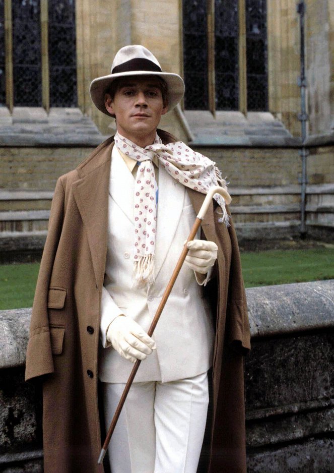 Reviver o Passado em Brideshead - Promo