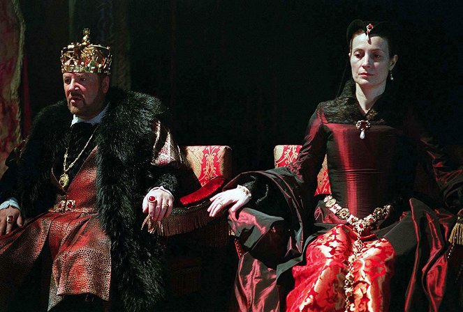 Henry VIII - Z filmu - Ray Winstone, Assumpta Serna