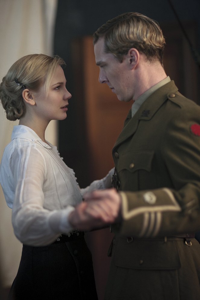 Az utolsó angol úriember - Filmfotók - Adelaide Clemens, Benedict Cumberbatch