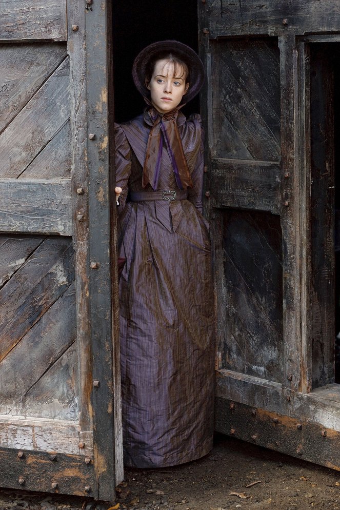 Little Dorrit - Promoción - Claire Foy