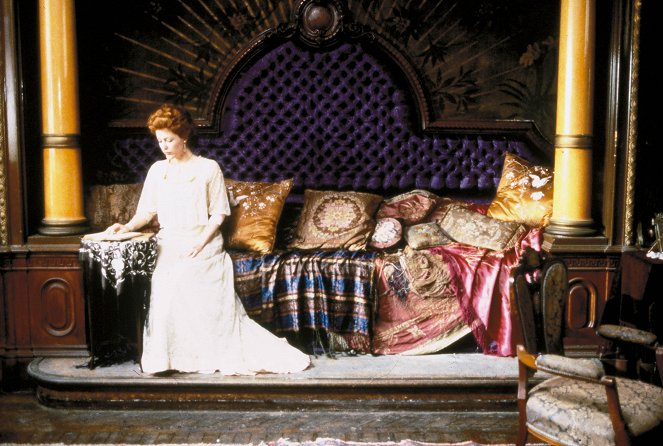The House of Mirth - Photos - Gillian Anderson