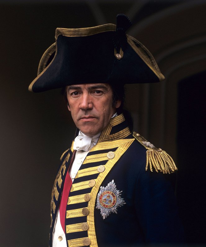 Őfelsége kapitánya: Zendülés - Promóció fotók - Robert Lindsay