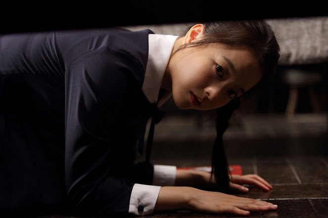 Gyeongseonghakyoo : sarajin sonyeodeul - De la película - Bo-yeong Park