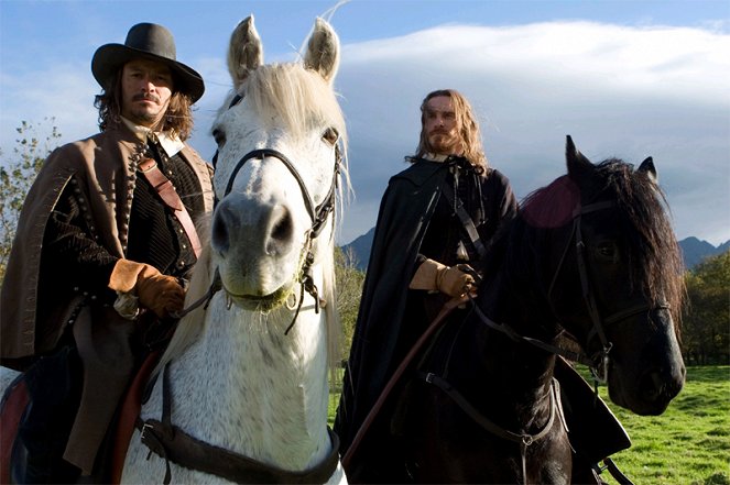 The Devil's Whore - De la película - Dominic West, Michael Fassbender