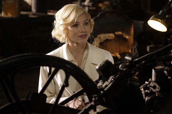 Easy Virtue - Photos - Jessica Biel