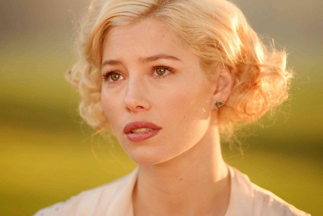 Easy Virtue - Photos - Jessica Biel