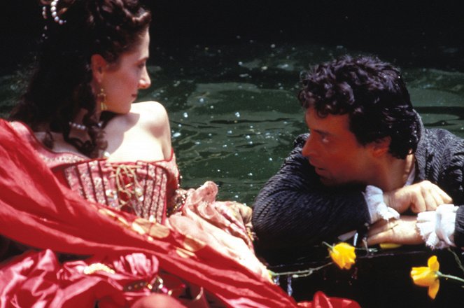 Dangerous Beauty - Die Kurtisane von Venedig - Filmfotos - Moira Kelly, Rufus Sewell