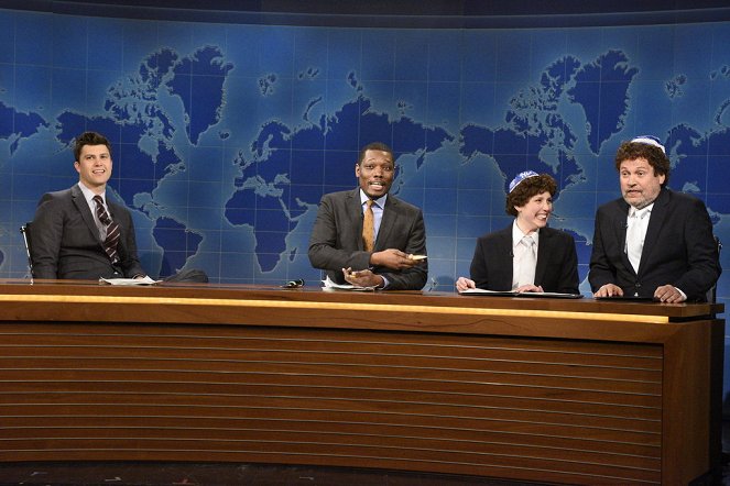 Saturday Night Live - Photos - Colin Jost, Michael Che, Vanessa Bayer, Billy Crystal