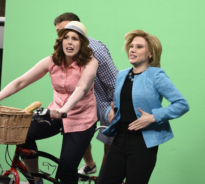 Saturday Night Live - Van de set - Vanessa Bayer, Kate McKinnon