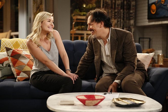 One Big Happy - A Tale of Two Hubbies - Photos - Elisha Cuthbert, Steve Valentine