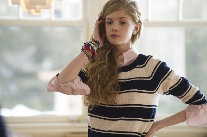 American Odyssey - Gone Elvis - De la película - Elena Kampouris