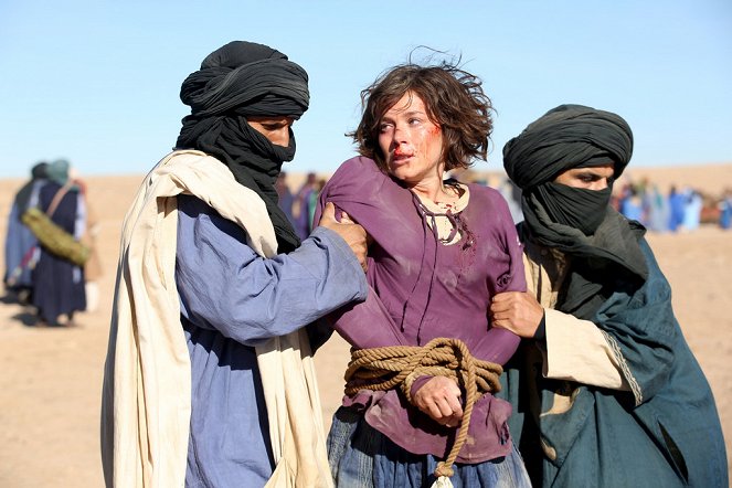 American Odyssey - Oscar Mike - Making of - Anna Friel