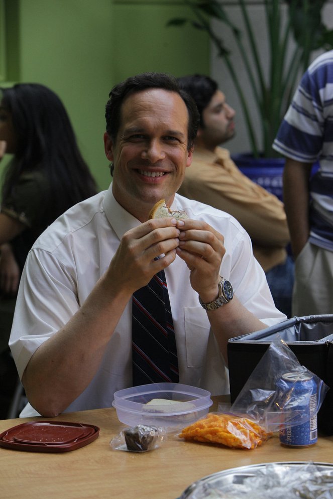 Outsourced - Pilot - Making of - Diedrich Bader