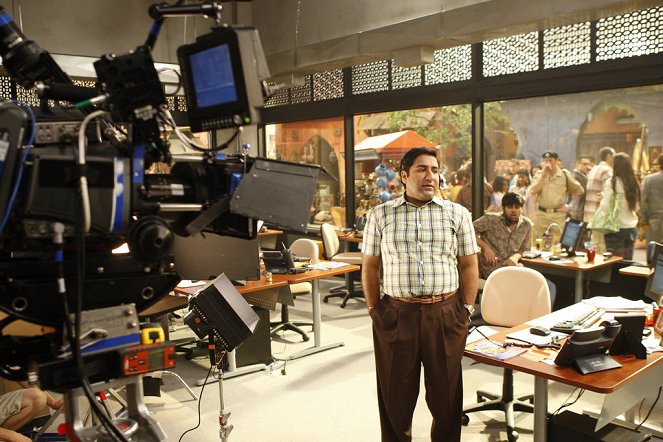 Outsourced - Jolly Vindaloo Day - Tournage - Parvesh Cheena