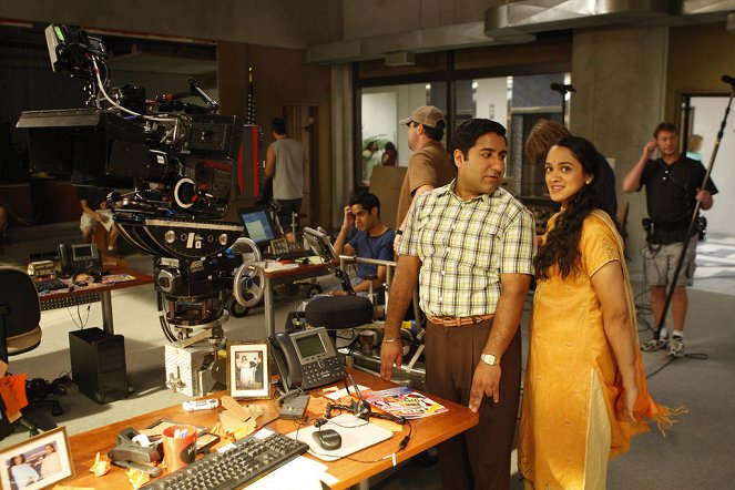 Haló, tady Indie - Jolly Vindaloo Day - Z natáčení - Parvesh Cheena, Anisha Nagarajan