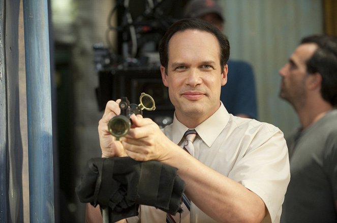 Outsourced - Truly, Madly, Pradeeply - Kuvat kuvauksista - Diedrich Bader