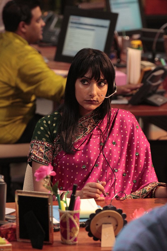 Outsourced - Home for the Diwalidays - Z filmu - Rebecca Hazlewood
