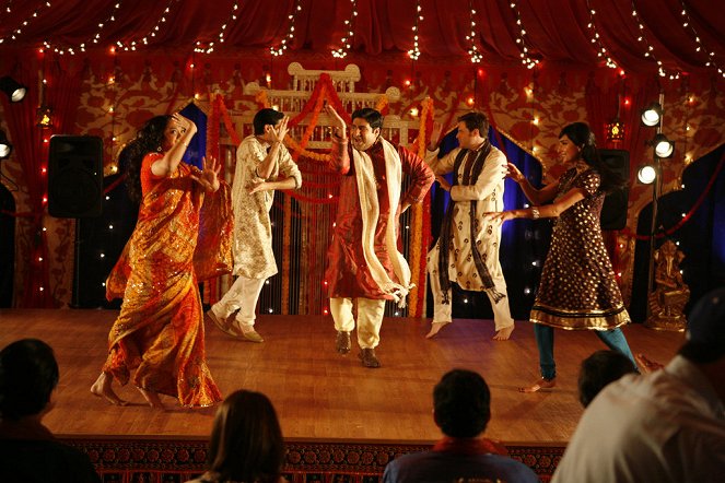 Haló, tady Indie - Rajiv Ties the Baraat: Part 1 - Z filmu - Parvesh Cheena