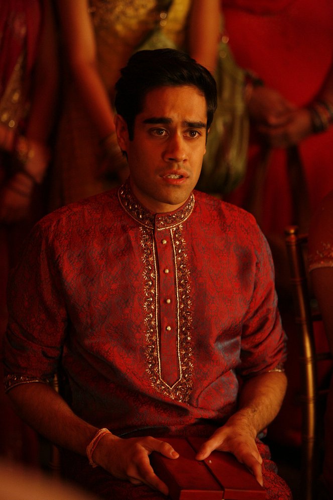 Haló, tady Indie - Rajiv Ties the Baraat: Part 2 - Z filmu - Sacha Dhawan