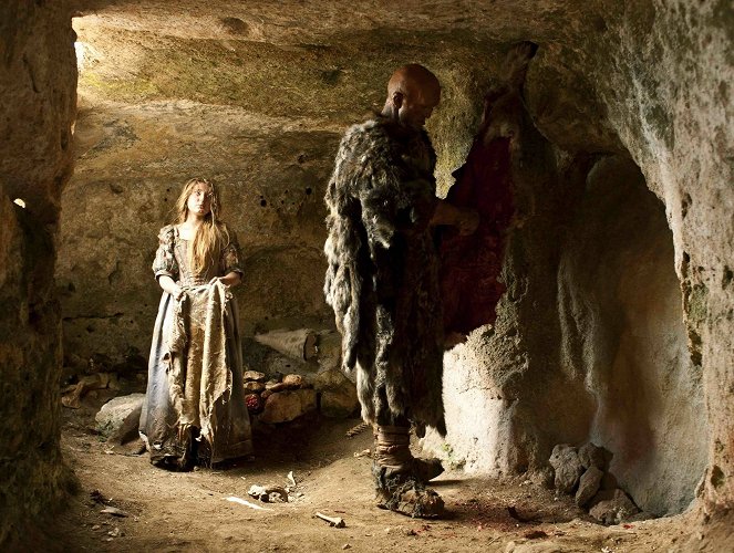 Tale of Tales - Film - Bebe Cave, Guillaume Delaunay
