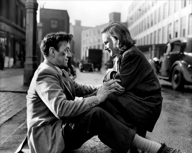 The Man in the White Suit - Van film - Alec Guinness, Joan Greenwood