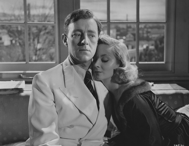 The Man in the White Suit - Do filme - Alec Guinness, Joan Greenwood