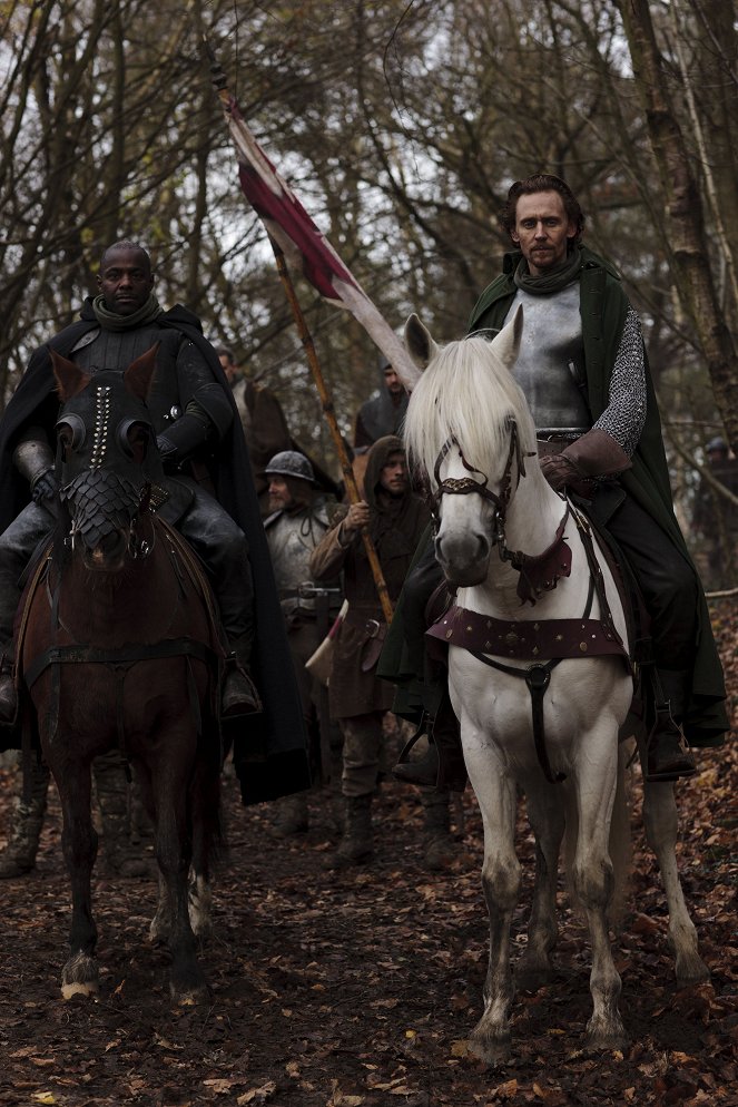 The Hollow Crown - Season 1 - Henry V - Photos - Paterson Joseph, Tom Hiddleston