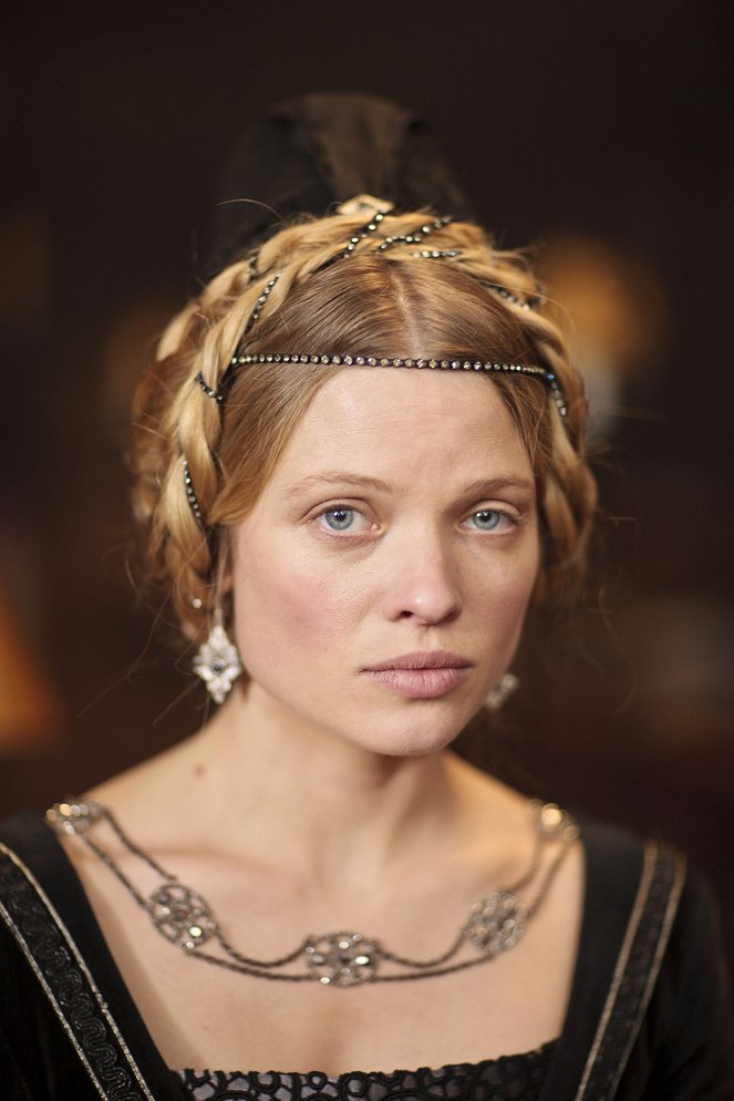 The Hollow Crown - Henry V - Promo - Mélanie Thierry