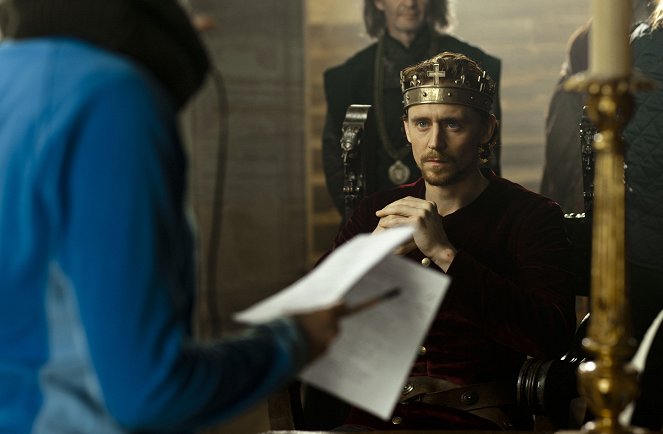 Ontto kruunu - Henry V - Kuvat kuvauksista - Tom Hiddleston