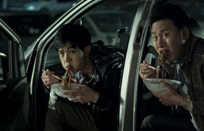 Por encima de la ley - De la película - Si-hoo Kim, Dae-hwan Oh